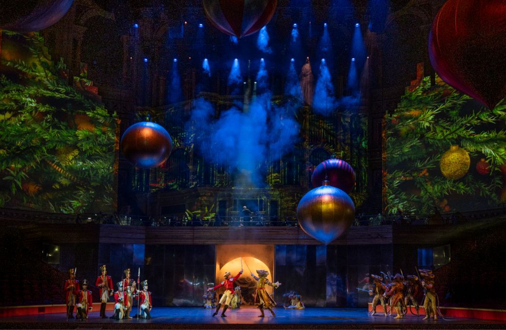 The Battle Scene, Birmingham Royal Ballet's <i>The Nutcracker</i> &copy; Anabel Moeller