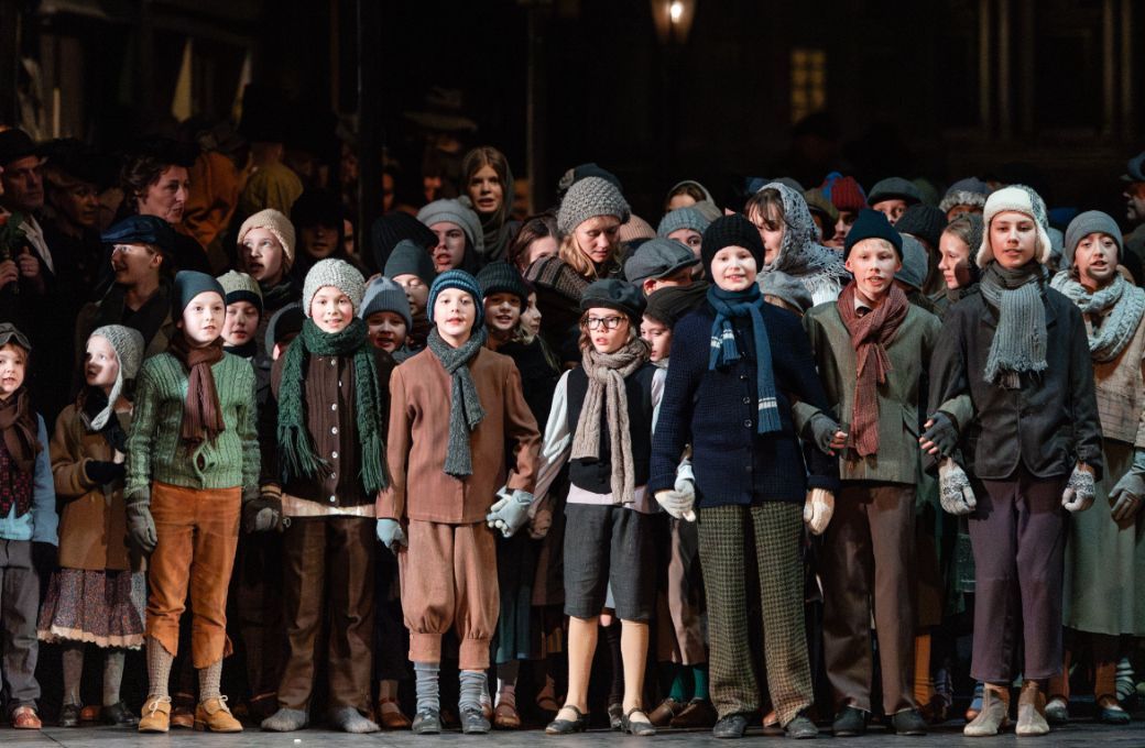 Kinderchor in <i>La boh&egrave;me</i> &copy; Geoffroy Schied