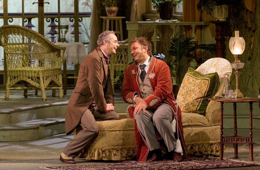 Adrian Er&ouml;d (le docteur Falke) et Jonas Kaufmann (Eisenstein) &copy; Wiener Staatsoper | Michael P&ouml;hn