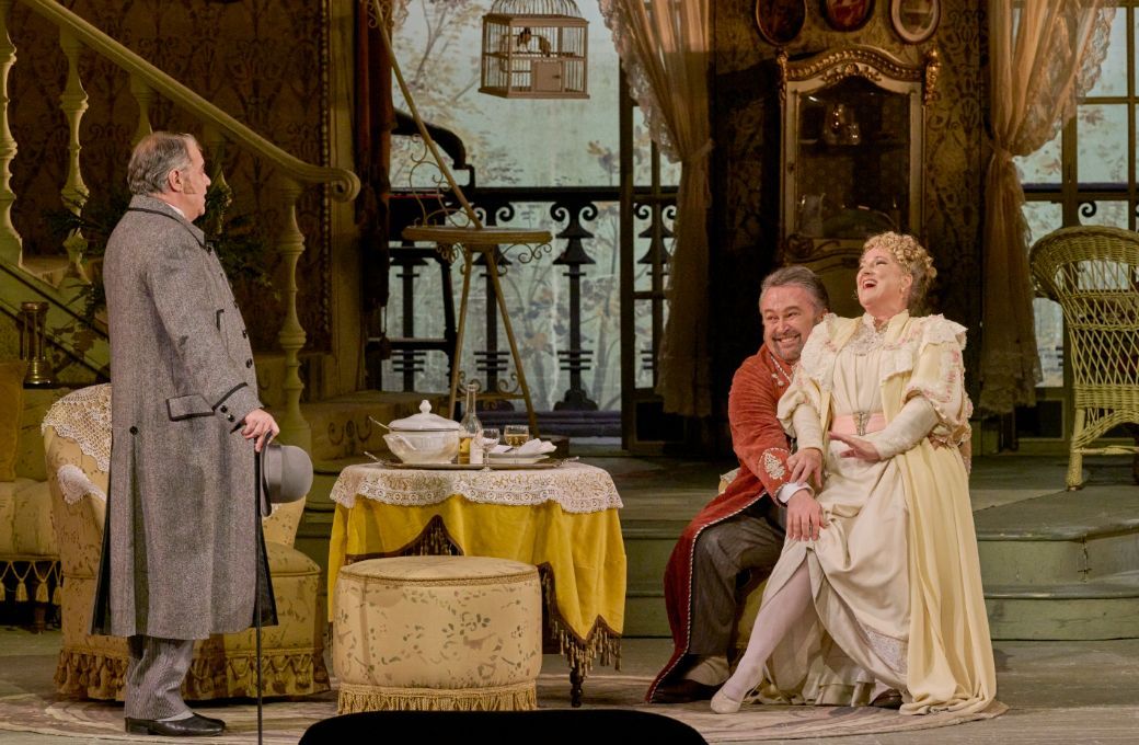 Jochen Schmeckenbecher (Frank), J&ouml;rg Schneider (Alfred) et Diana Damrau (Rosalinde) &copy; Wiener Staatsoper | Michael P&ouml;hn
