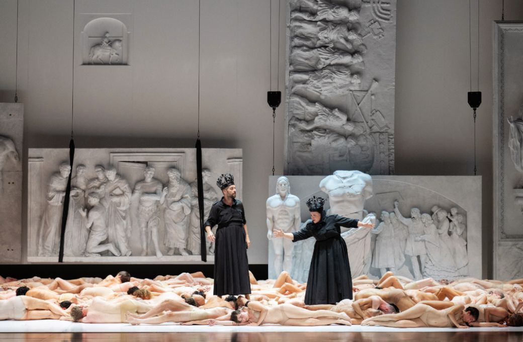Romeo Castellucci&rsquo;s <i>Das Rheingold</i> at La Monnaie, conducted by Altinoglu &copy; Monika Rittershaus