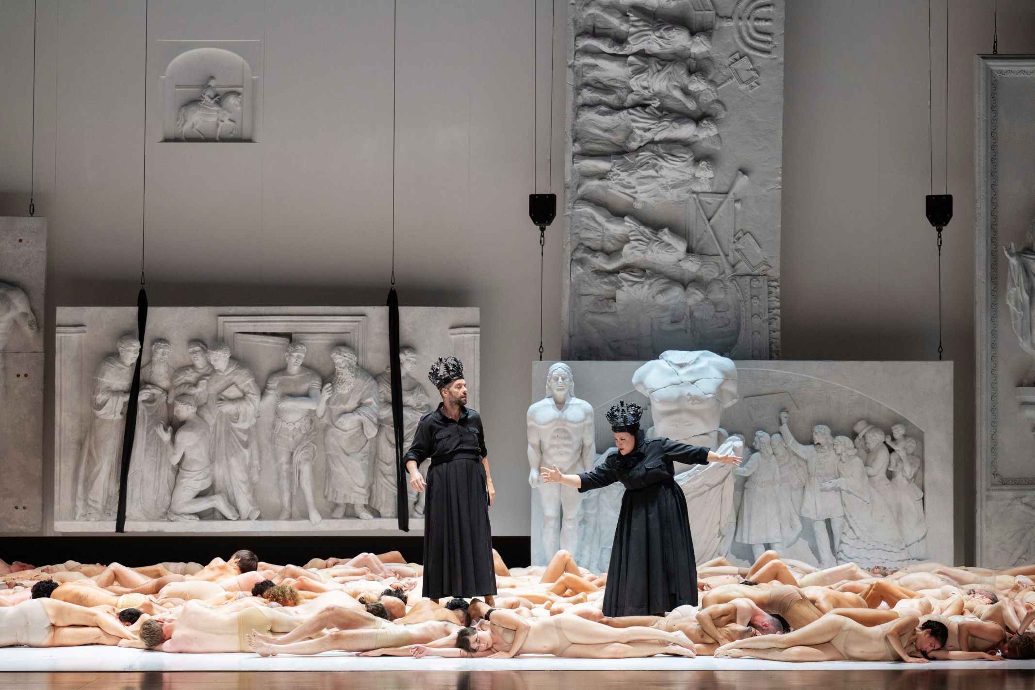 Romeo Castellucci’s <i>Das Rheingold</i> at La Monnaie, conducted by Altinoglu &copy; Monika Rittershaus