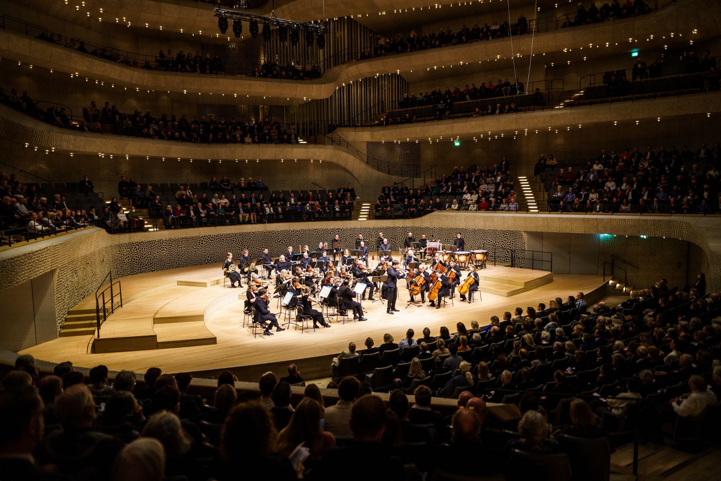 Joshua Bell and the Academy of St Martin in the Fields &copy; Sebastian Madej (2025)