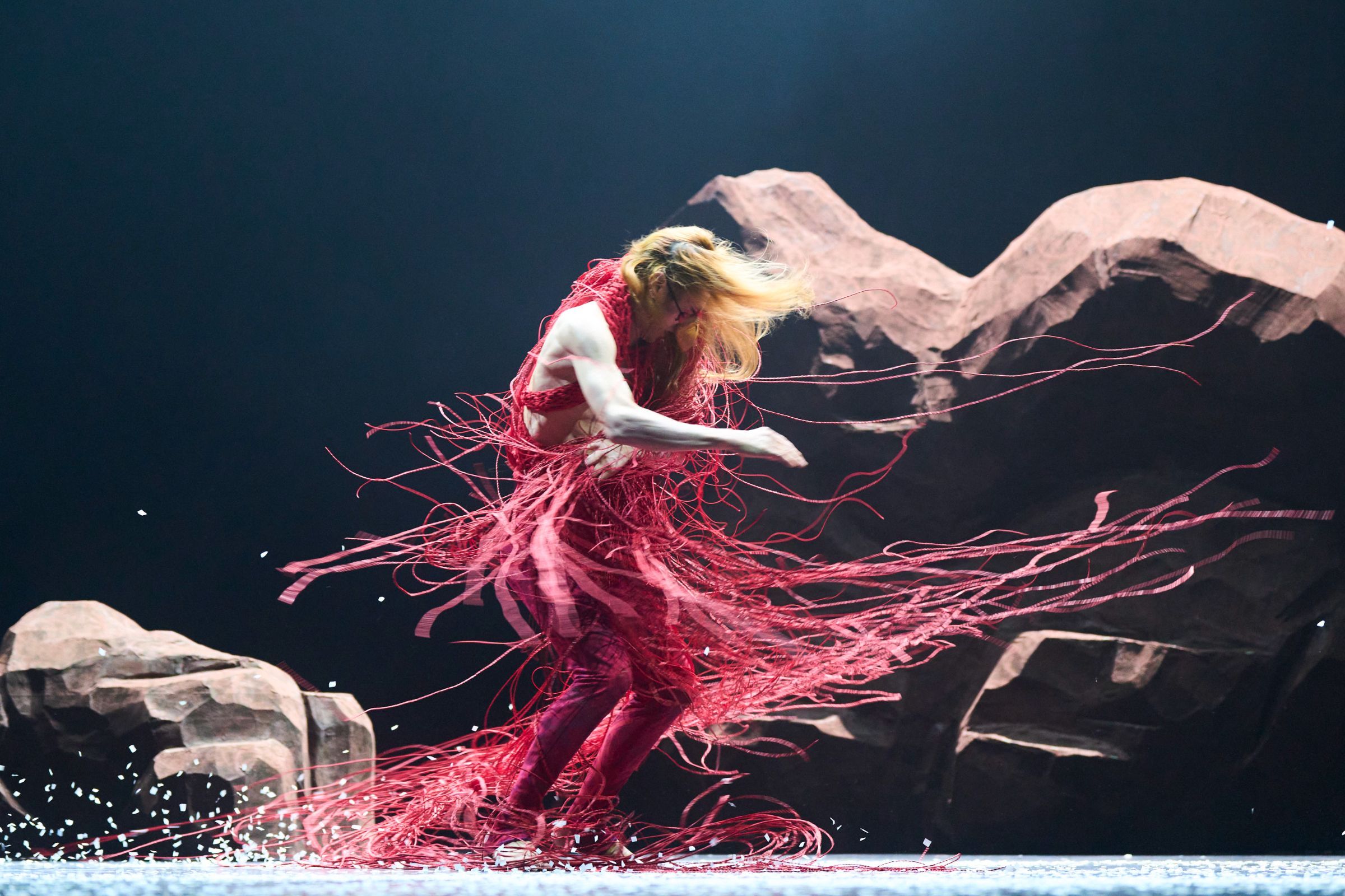 Kaiji Moriyama's <i>A Dance Remembered in Tohno</i> for K-Ballet Opto © Hajime Watanabe