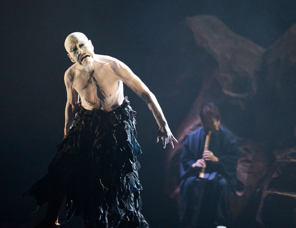 Akaji Maro as The Dead Man in Kaiji Moriyama's <i>A Dance Remembered in Tohno</i> © Hajime Watanabe