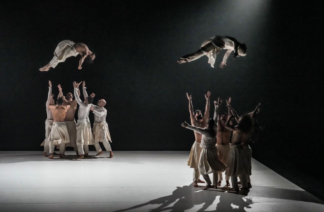Compagnie Herv&eacute; Koubi in <i>What The Day Owes To The Night</i> &copy; Steven Pisano