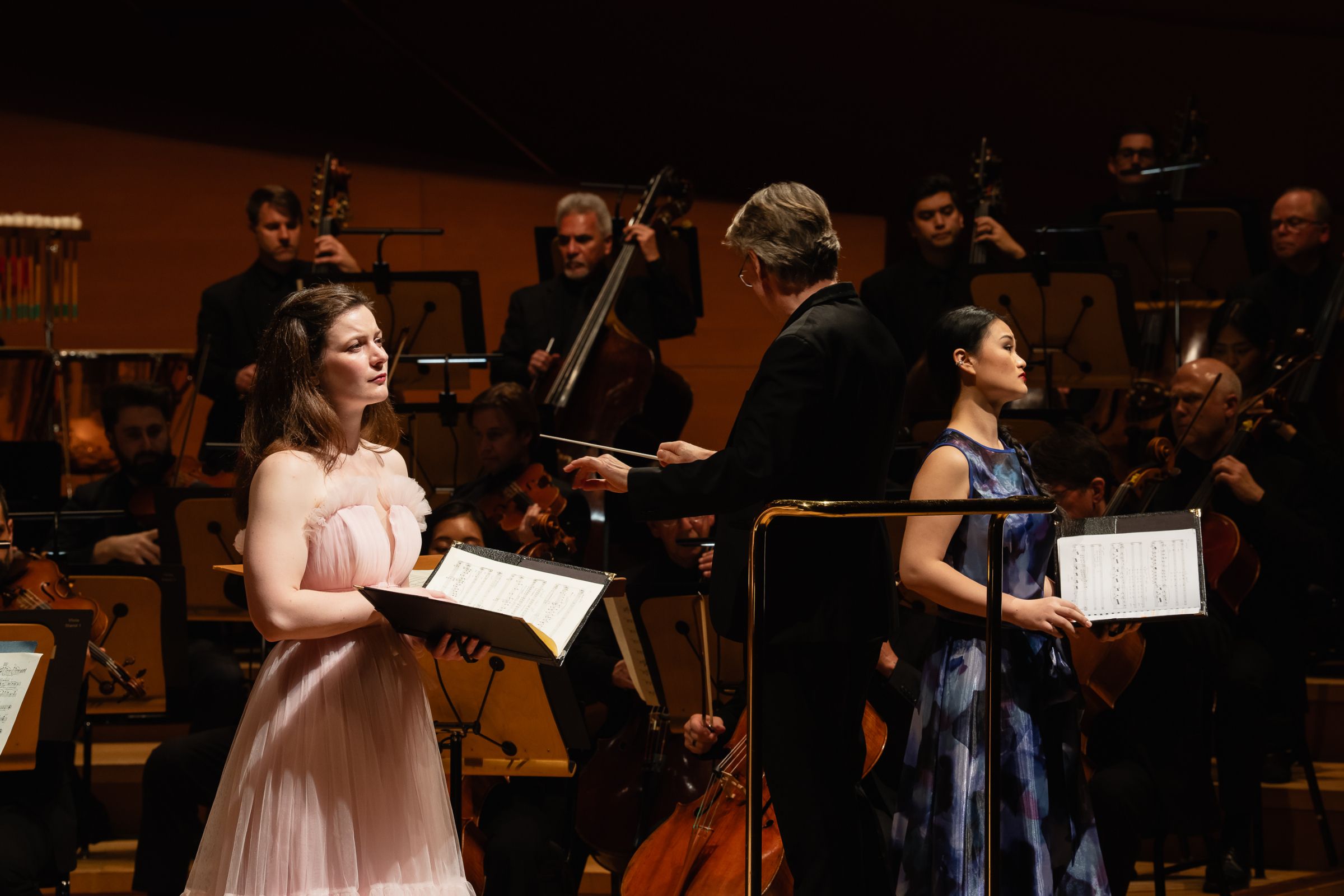 Liv Redpath, Esa-Pekka Salonen and Jingjing Xu © Farah Sosa