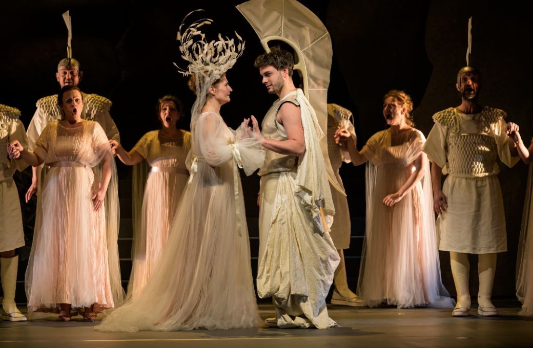 Markéta Cukrová (Dido), Lukáš Bařák (Aeneas) © Serghei Gherciu