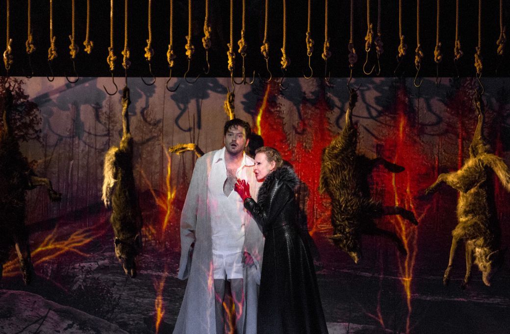 Samuel Hasselhorn (Peter) and Sunnyi Melles (Aza&euml;l) &copy; Bernd Uhlig