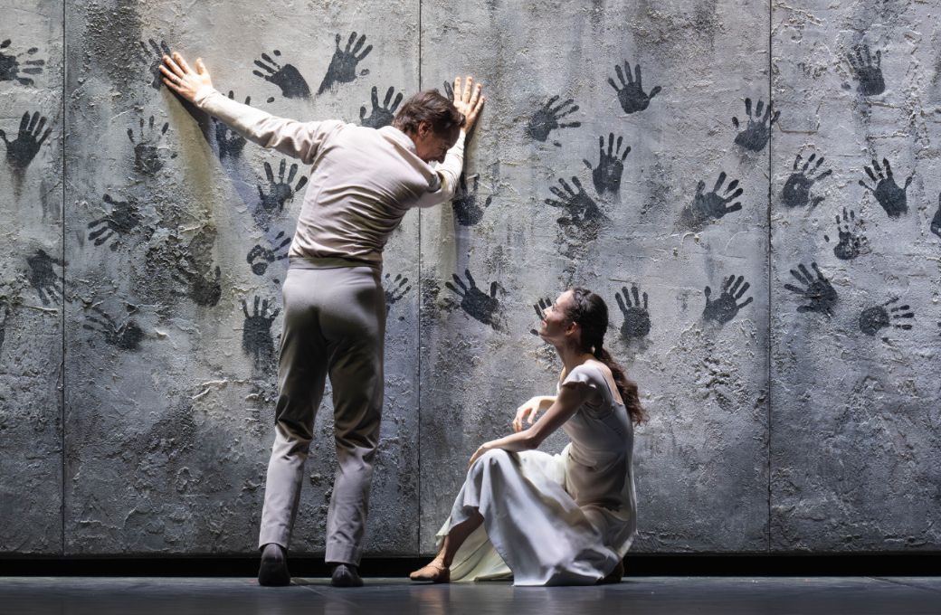 James Streeter as Albrecht and Emily Suzuki as Giselle in Akram Khan's <i>Giselle</i> © Photography by ASH