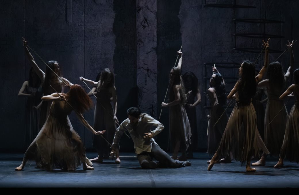 Ken Saruhashi as Hilarion with the Wilis in Akram Khan's <i>Giselle</i> © Photography by ASH