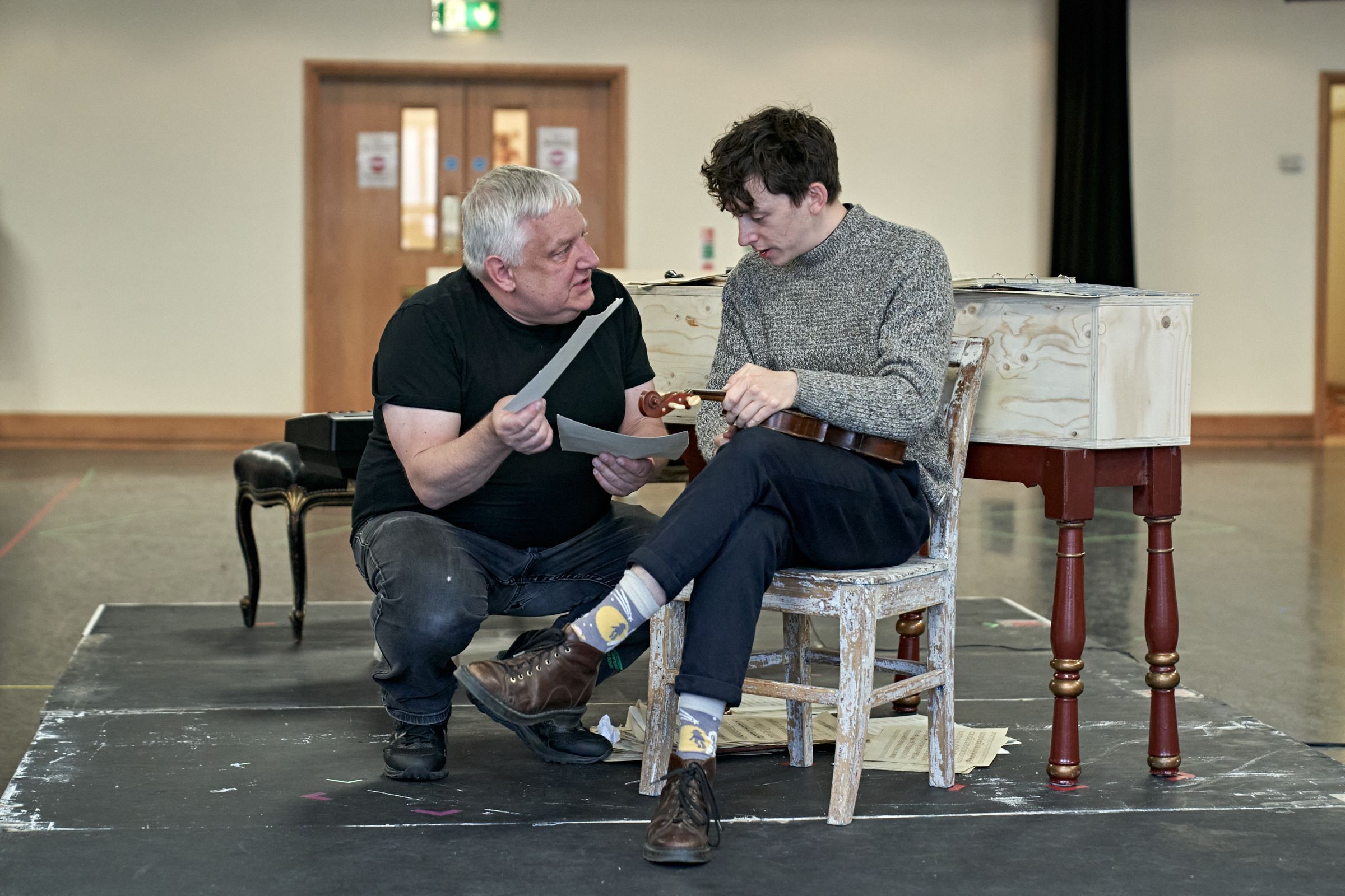 Simon Russell Beale (JS Bach), Samuel Blenkin (CPE Bach) © Manuel Harlan