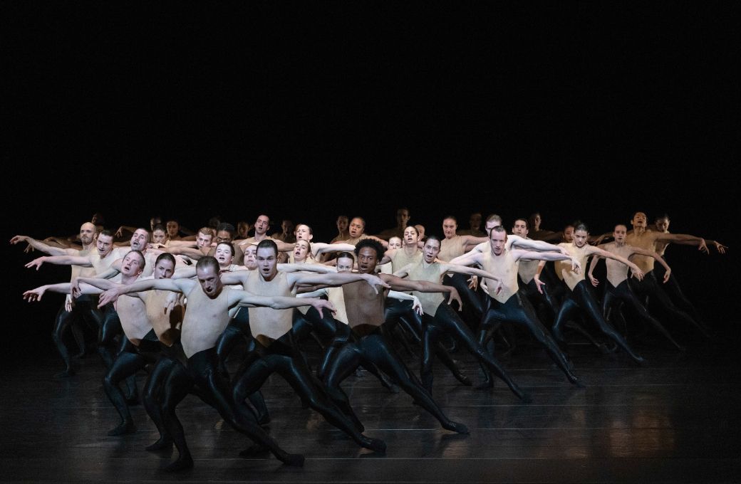 Opera Ballet Vlaanderen in Shahar Binyamini's <i>Bol&eacute;ro X</i> &copy; PhileDeprez