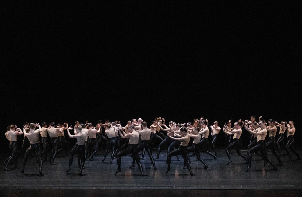 Opera Ballet Vlaanderen in Shahar Binyamini's <i>Bol&eacute;ro X</i> &copy; PhileDeprez