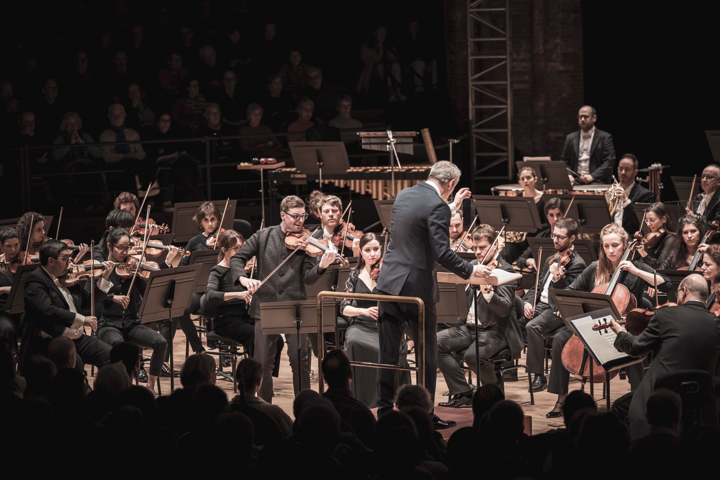 Chad Hoopes, Markus Poschner et l'Orchestre National du Capitole de Toulouse © Romain Alcaraz