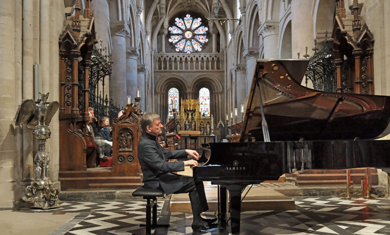 Stephen Hough &copy; Nicholas Posner