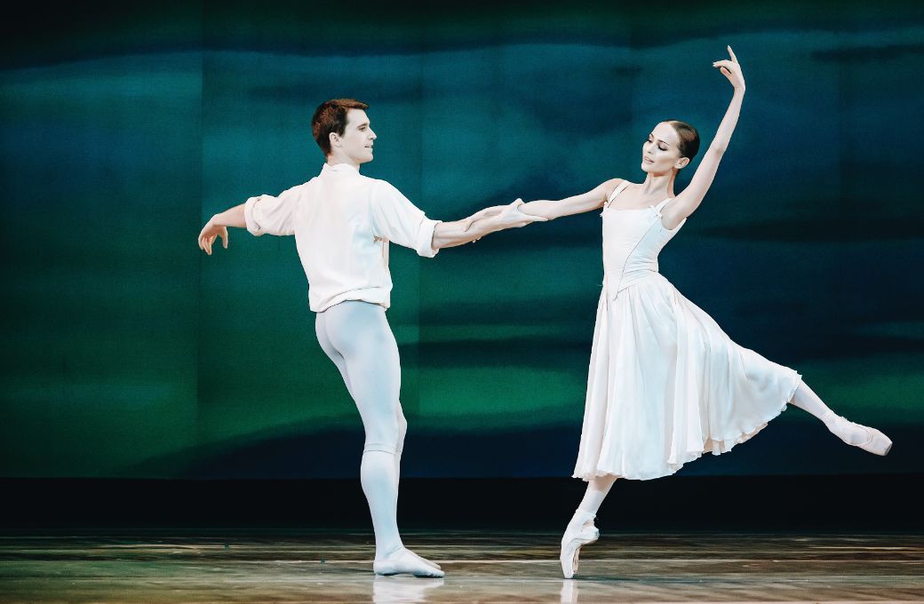 Aitor Arrieta and Katja Khaniukova in Kenneth MacMillan's <i>Manon</i> &copy; Ksenia Orlova Photography