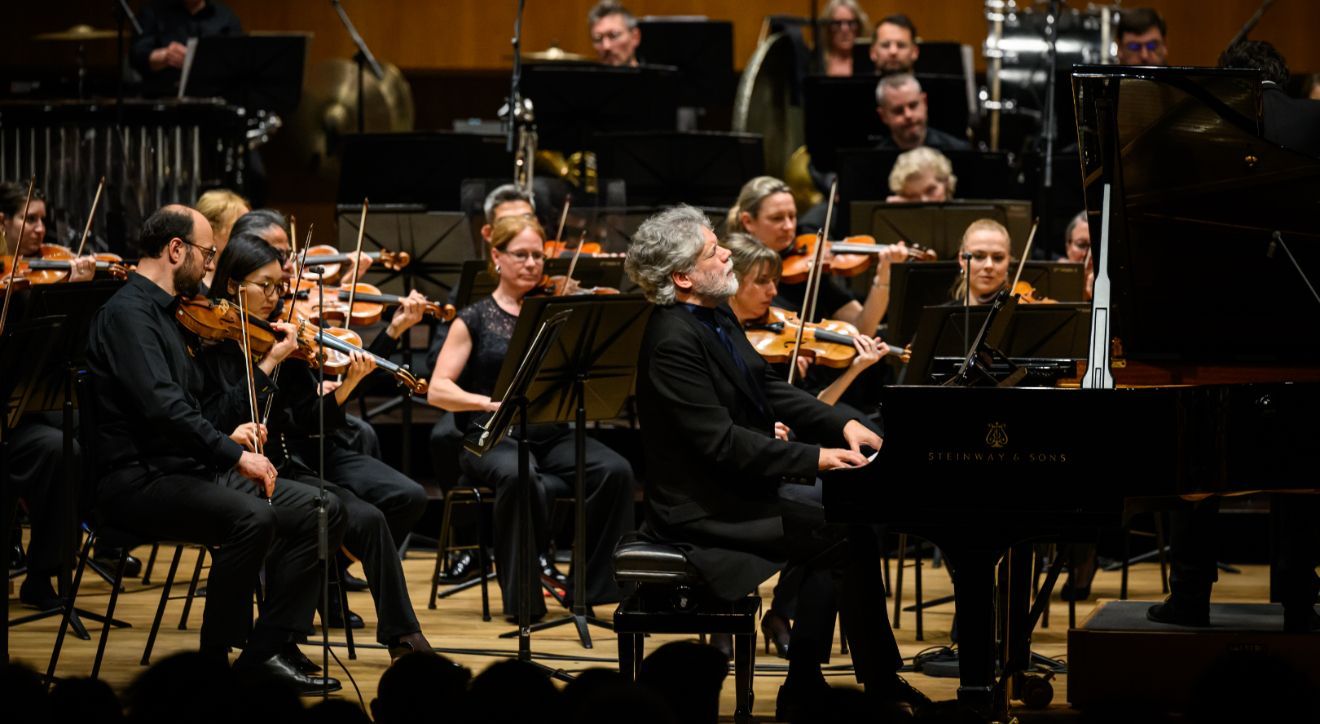 BBC Symphony Orchestra with Pascal Rophé and François-Frédéric Guy at Auditorium Rainier III, 2025 &copy; Alice Blangero