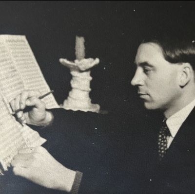 Twice A Kiss - a comic opera in one act, &amp; entertainments for piano, organ and choir