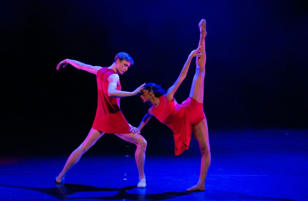 John Murch and L&eacute;a Sauvignon in Arielle Smith's <i>Duo</i> &copy; Altin Kaftira