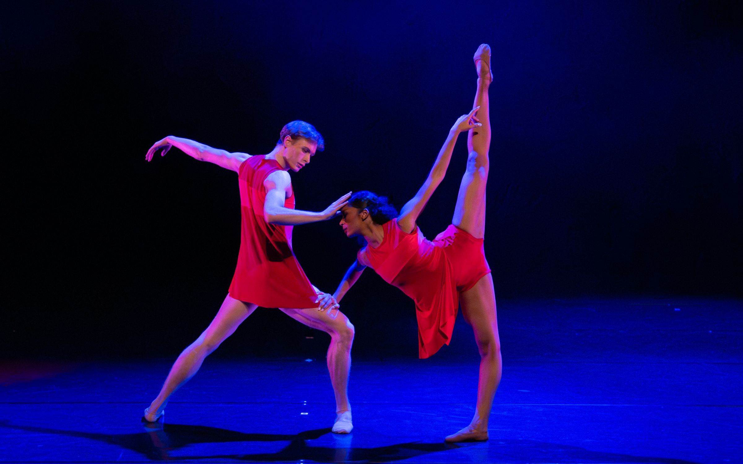 John Murch and Léa Sauvignon in Arielle Smith's <i>Duo</i> &copy; Altin Kaftira
