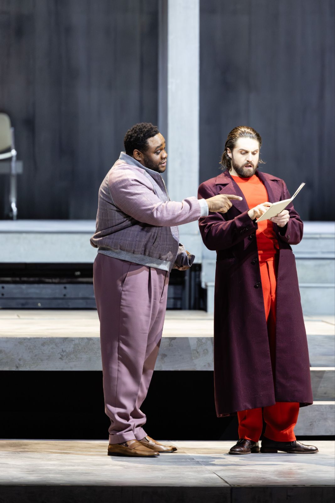 Michael Sumuel (Leporello) und Konstantin Krimmel (Don Giovanni) &copy; Geoffroy Schied