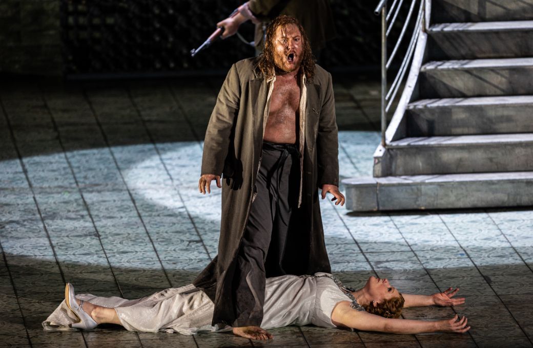 Nicholas Brownlee (Jochanaan) and Jennifer Holloway (Salome) © Andrew Cioffi - Lyric Opera of Chicago