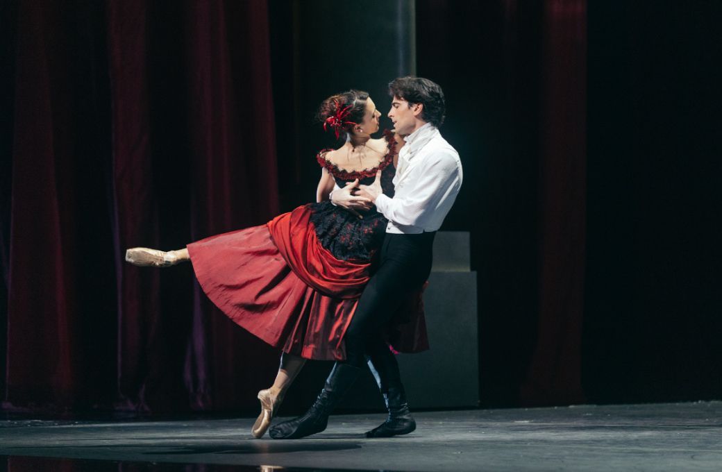 Katherine Barkman and Joseph Walsh in Yuri Possokhov's <i>Eugene Onegin</i> &copy; Lindsey Rallo