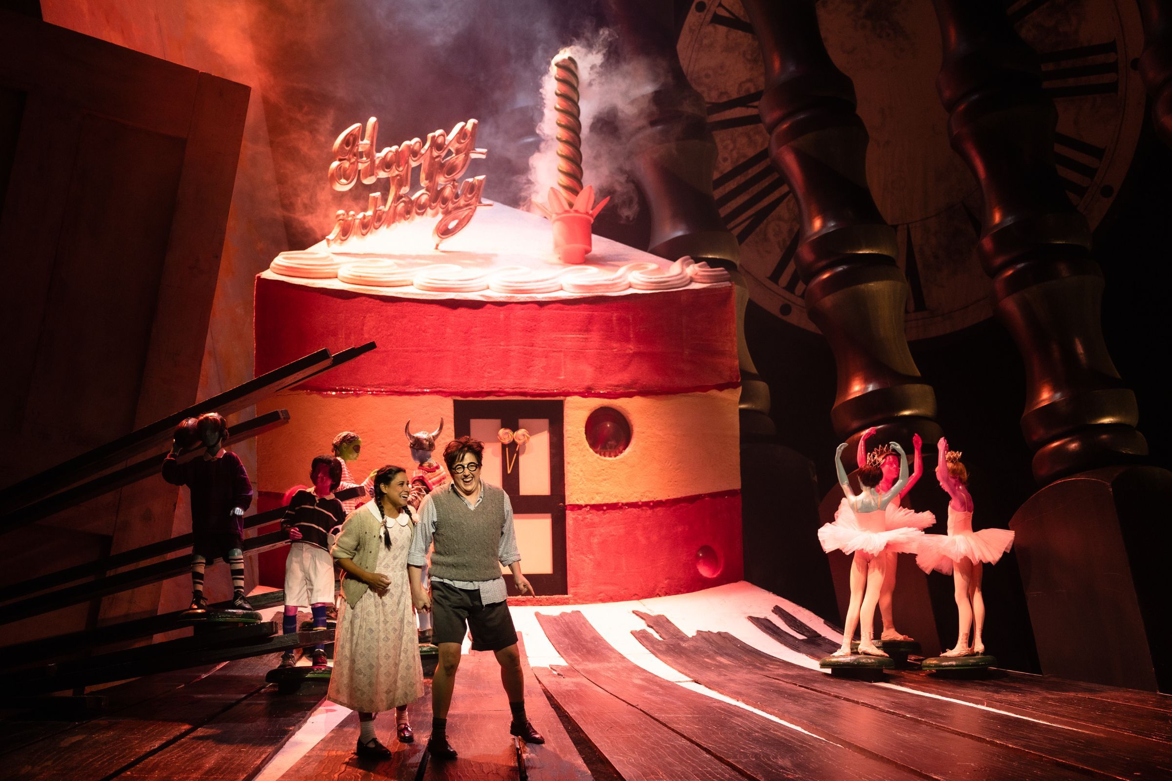 Stacey Alleaume (Gretel) and Margaret Plummer (Hansel) &copy; Carlita Sari