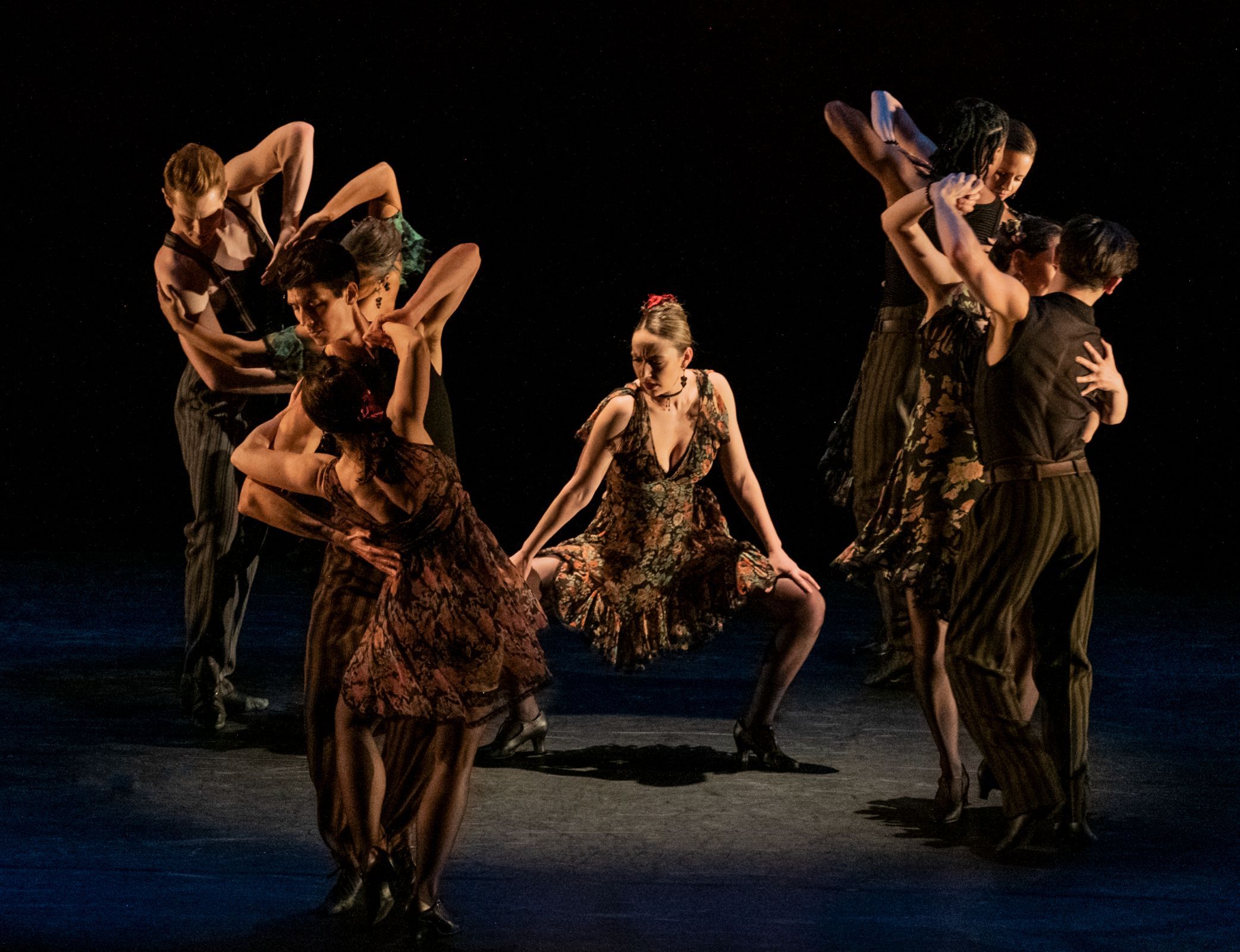 Jessica Ferretti and Company in Paul Taylor's <i>Piazzolla Caldera</i> © Ron Thiele