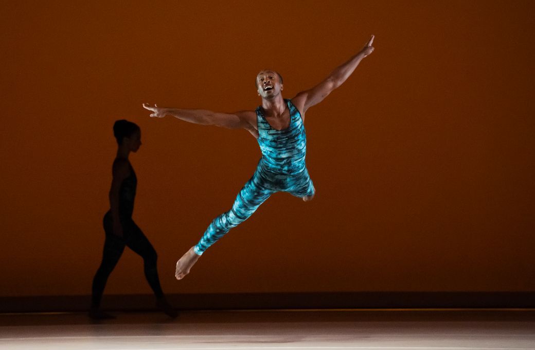 Alex Clayton in Paul Taylor's <i>Concertiana</i> &copy; Hisae Aihara