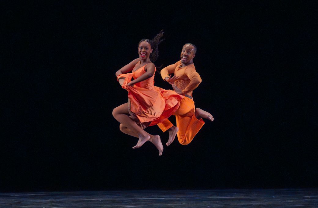 Gabrielle Barnes and Alex Clayton in Paul Taylor's <i>Esplanade</i> © Hisae Aihara