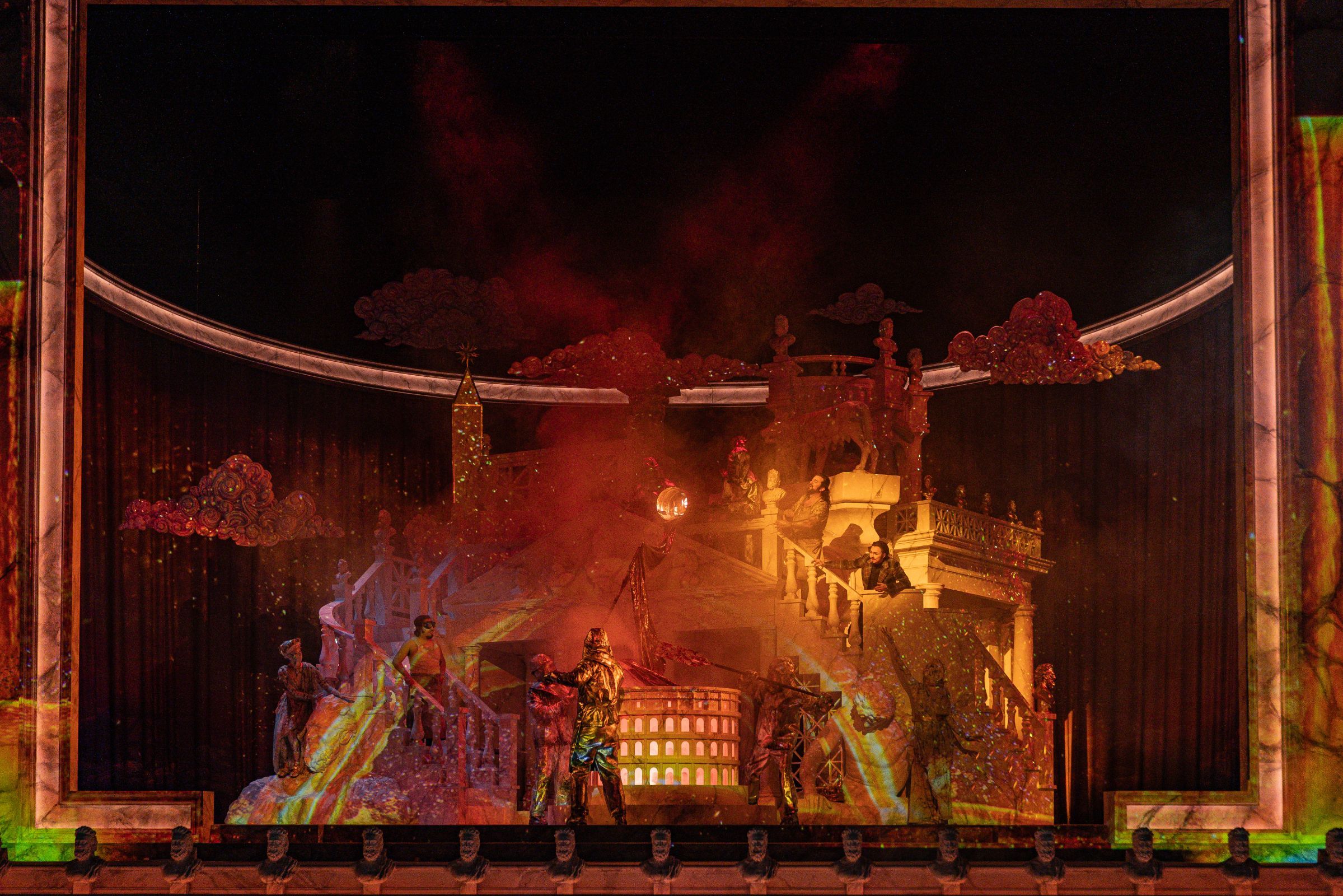 <i>Benvenuto Cellini</i>, finale &copy; Simon Van Rompay