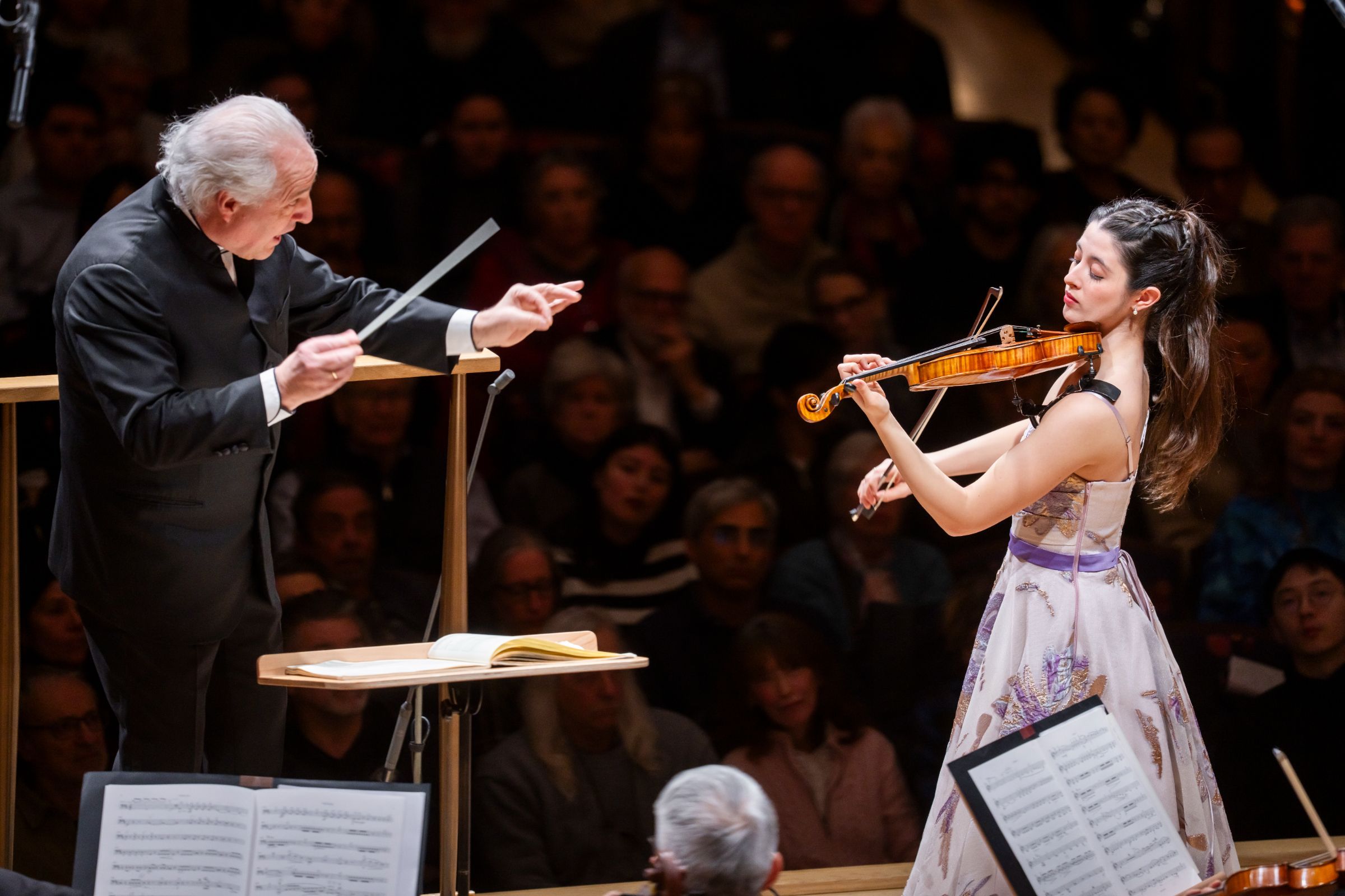 Manfred Honeck and María Dueñas &copy; Chris Lee