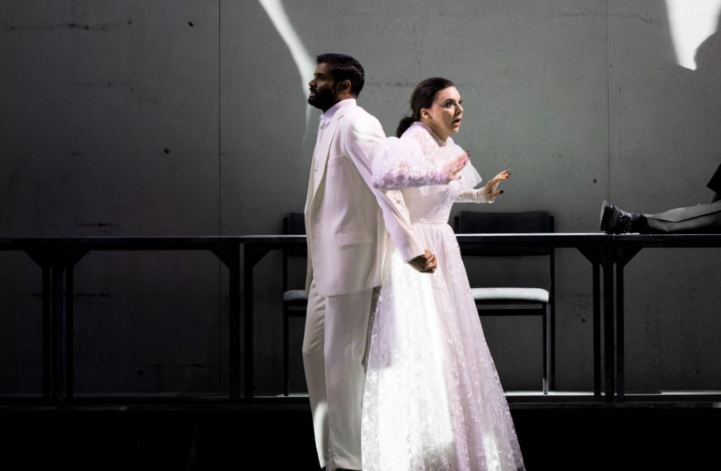 Sean Panikkar (Sergey) and Ambur Braid (Katerina) &copy; Monika Rittershaus