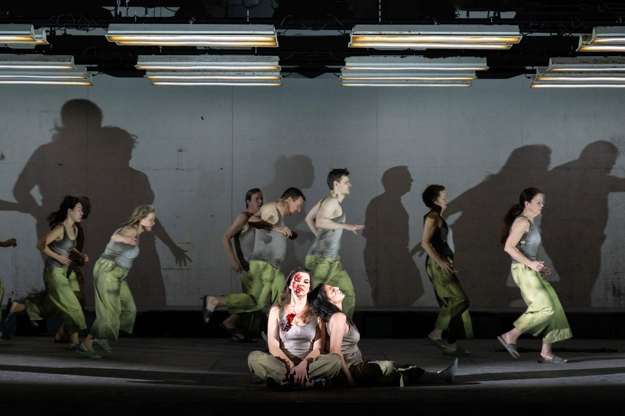 Ambur Braid (Katerina) and Susan Zarrabi (Sonyetka) &copy; Monika Rittershaus