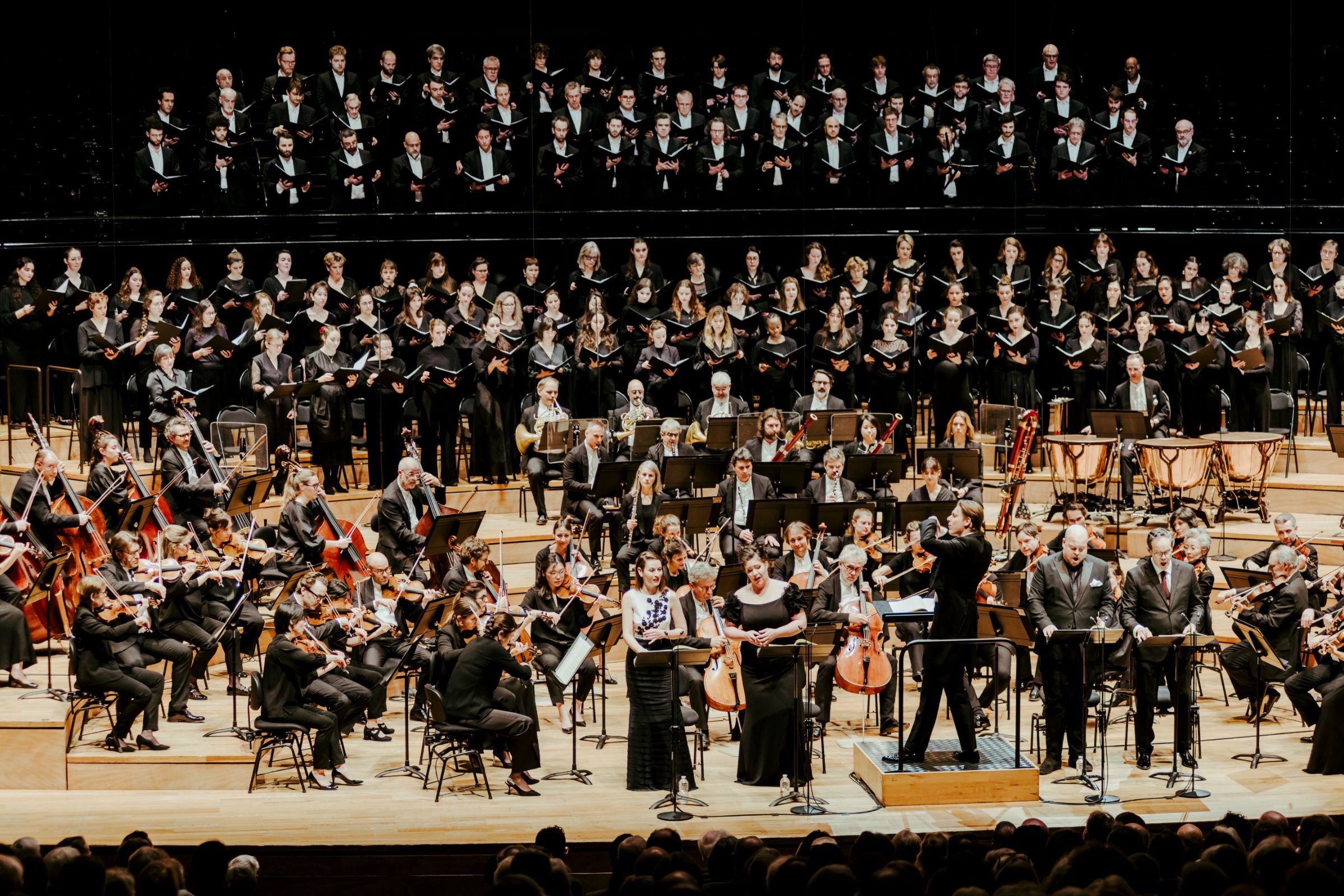 Klaus Mäkelä dirige la <i>Missa solemnis</i> à la Philharmonie &copy; Mathias Benguigui