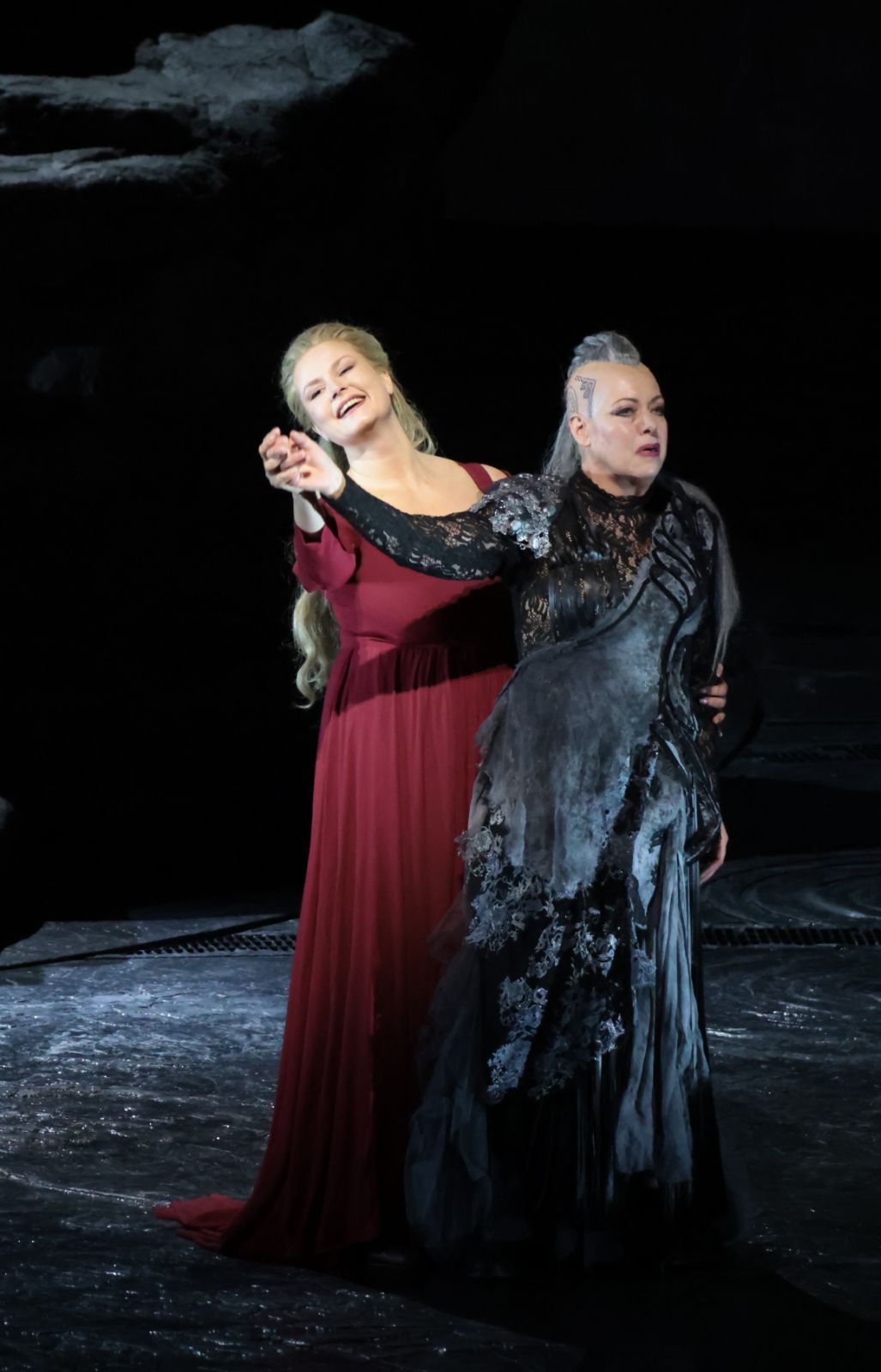 Camilla Nylund (Brünnhilde) and Nina Stemme (Waltraute) &copy; Brescia e Amisano | Teatro alla Scala