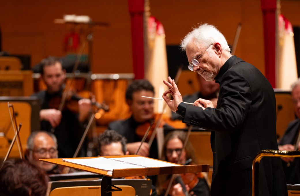 John Adams conducts the Los Angeles Philharmonic &copy; Elizabeth Asher