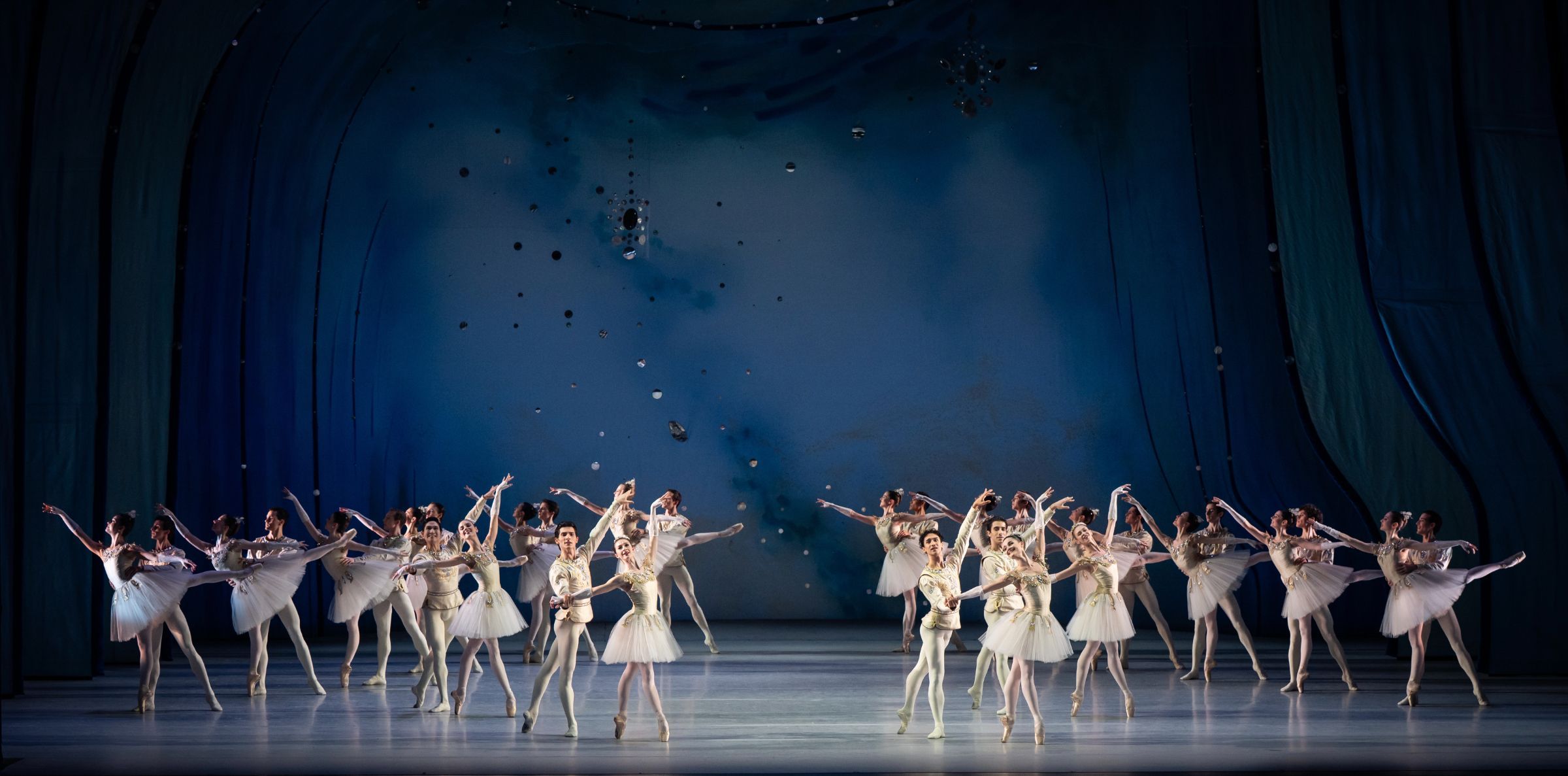 Wiener Staatsballett in <i>Diamonds</i> © Wiener Staatsballett | Ashley Taylor