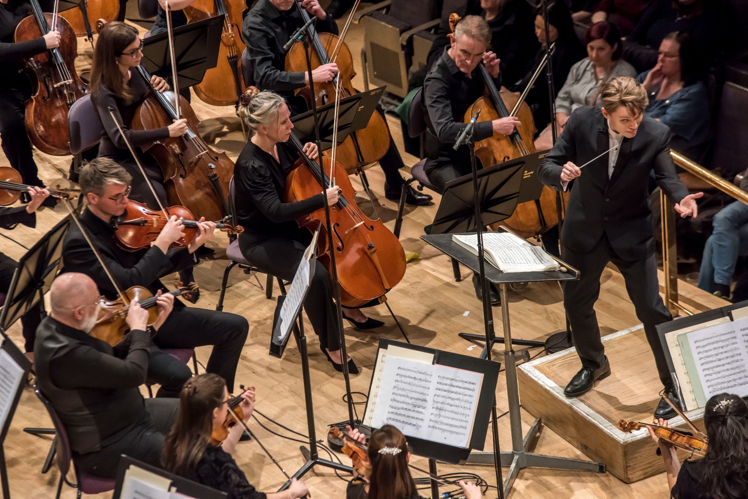 Adam Hickox conducts the BBC Philharmonic Orchestra &copy; Chris Payne