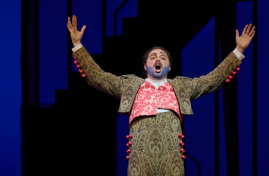 Luke Sutliff (Figaro) &copy; Michael Cooper
