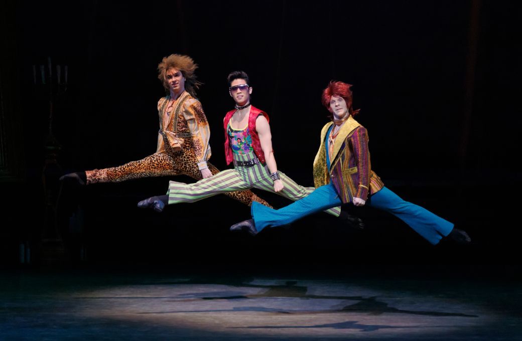 David Gabriel, KJ Takahashi and Daniel Ulbricht in Alexei Ratmansky's <i>The Naked King</i> © Erin Baiano