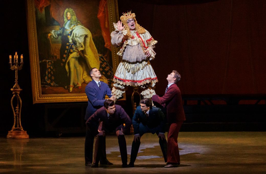 Andrew Veyette, Preston Chamblee, Owen Flacke, Peter Walker and Jules Maybie in <i>The Naked King</i> © Erin Baiano
