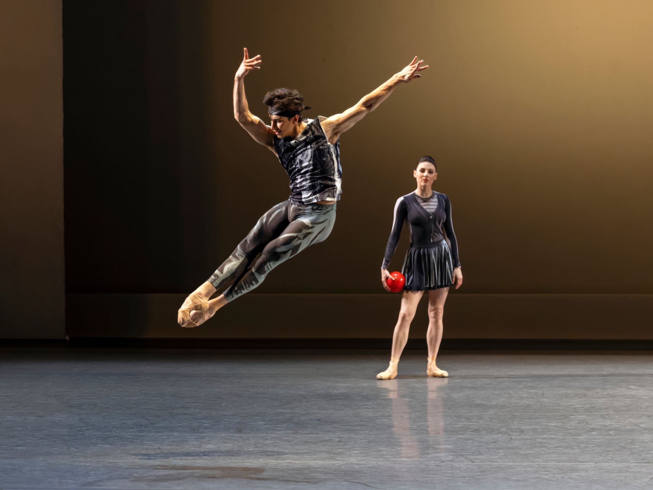 Roman Mejia and Tiler Peck in Justin Peck's <i>Dig the Say</i> © Erin Baiano