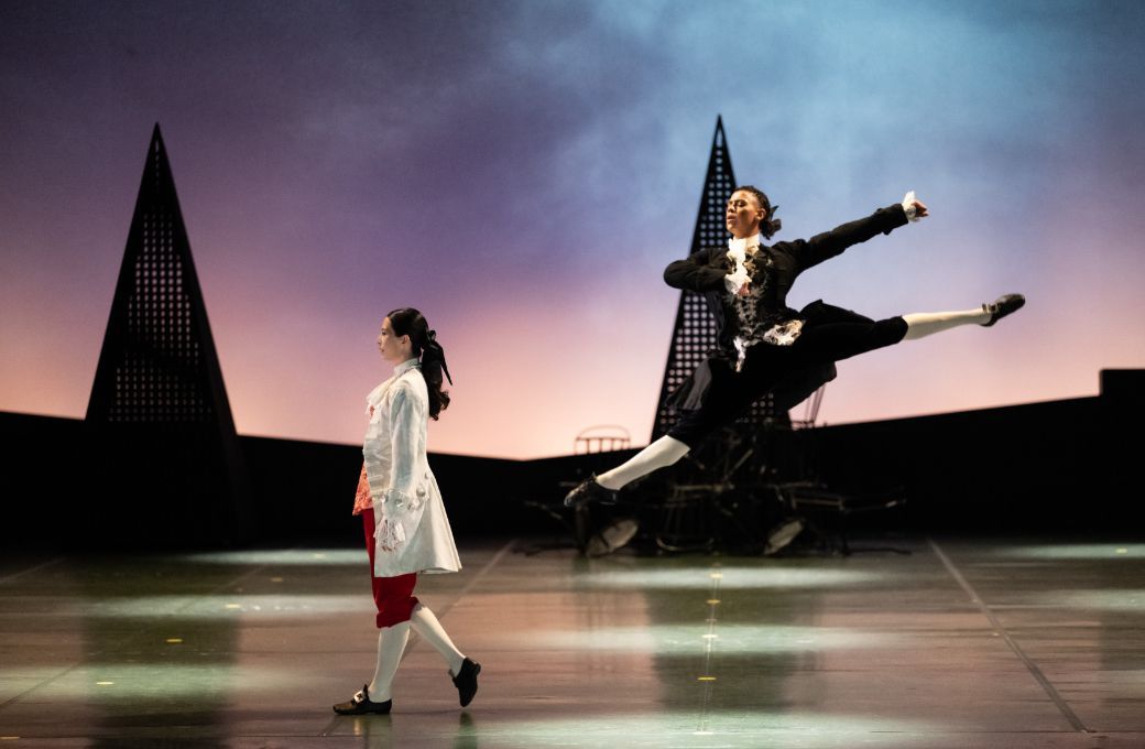 Hannah O'Neill et Guillaume Diop dans <i>Le Parc</i> © Julien Benhamou / Opéra national de Paris
