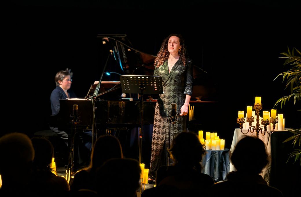 Anne Le Bozec et Ad&egrave;le Charvet &agrave; l'ECUJE &copy; Amandine Aubr&eacute;e