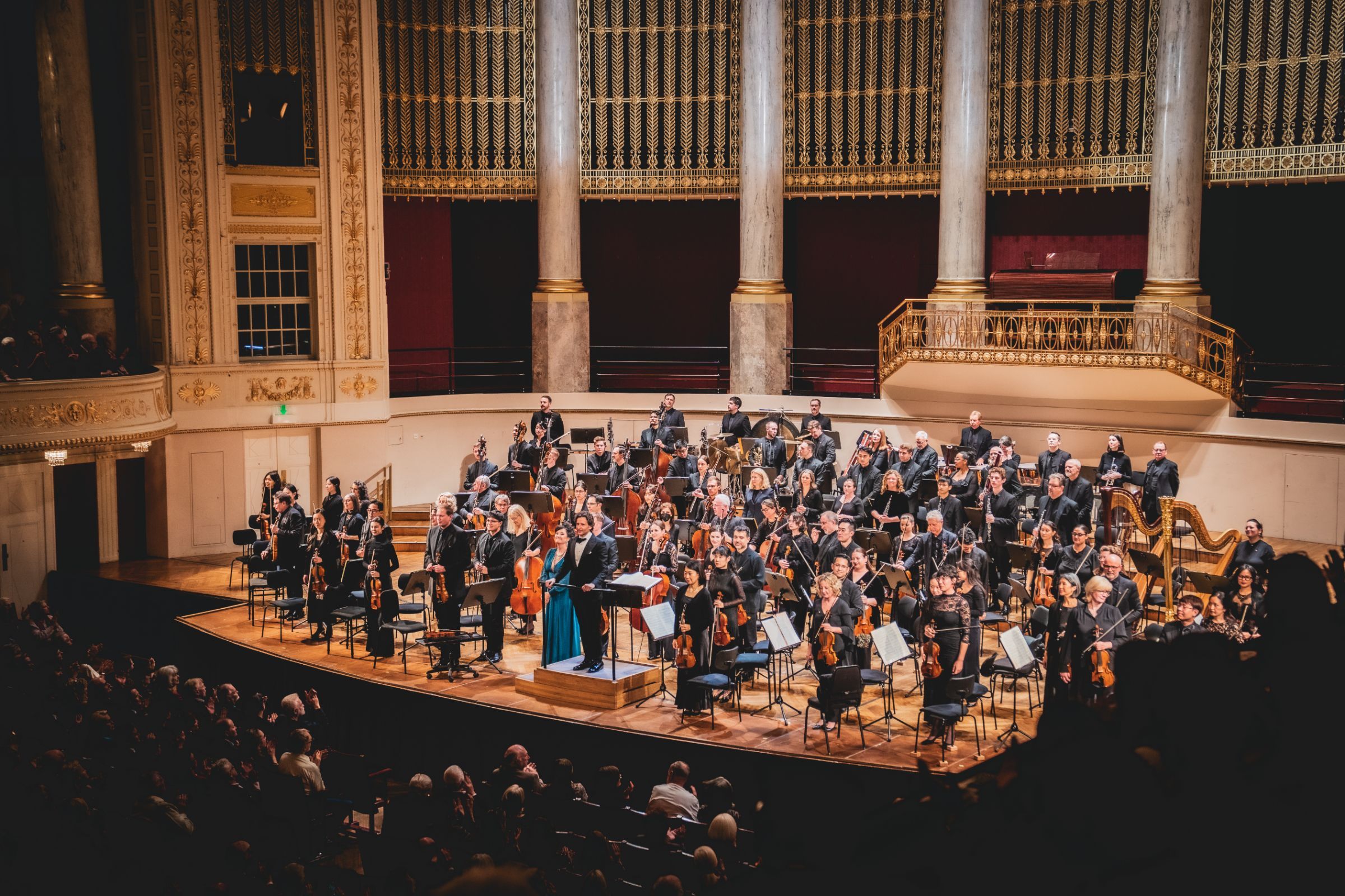 Gustavo Gimeno, Anna Prohaska and the Toronto Symphony Orchestra © Allan Cabral