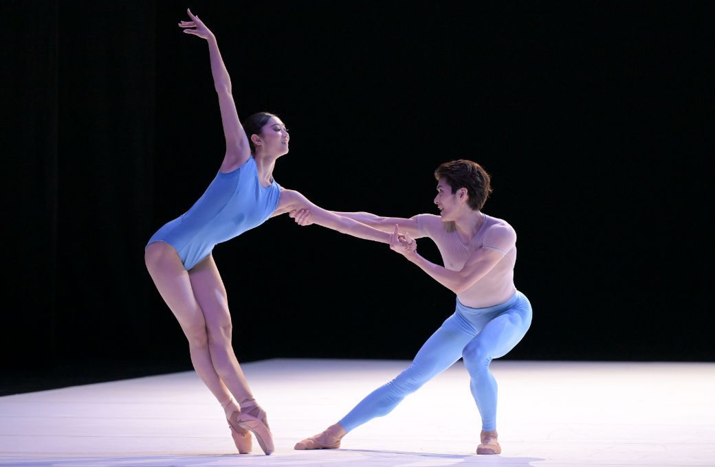 National Ballet of Japan in David Dawson's <i>A Million Kisses to my Skin</i> © Takashi Shikama