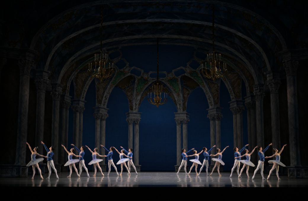 National Ballet of Japan in George Balanchine's <i>Theme and Variations</i> © The George Balanchine Trust, Takashi Shikama